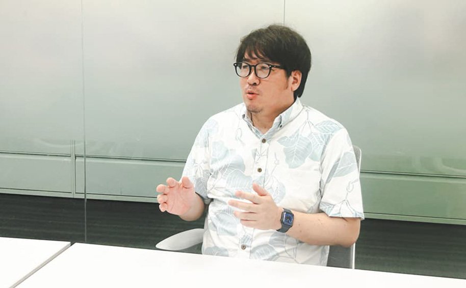 インタビューの様子