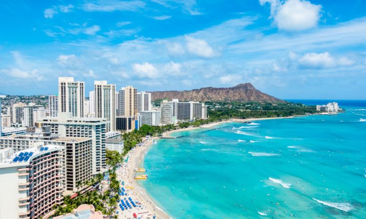 ハワイ州観光局と「マラマハワイ」推進に向けたパートナーシップ協定覚書を締結