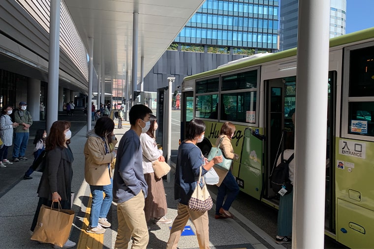 2022年11月子ども無料大人100円の日：熊本駅前の様子